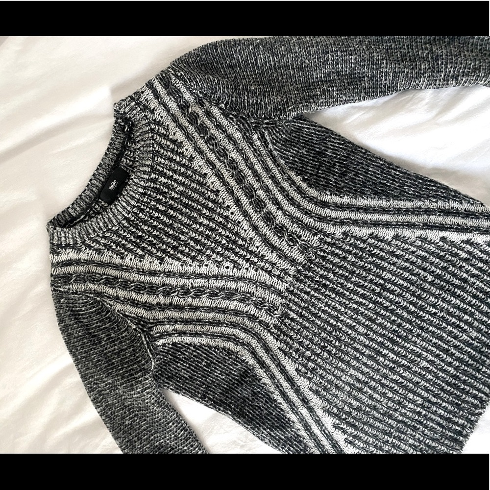 Gray/black Mossimo sweater